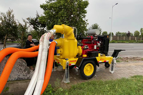抢险水泵拖车