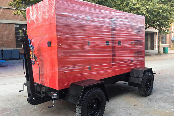 8吨双轴轮转向拖车