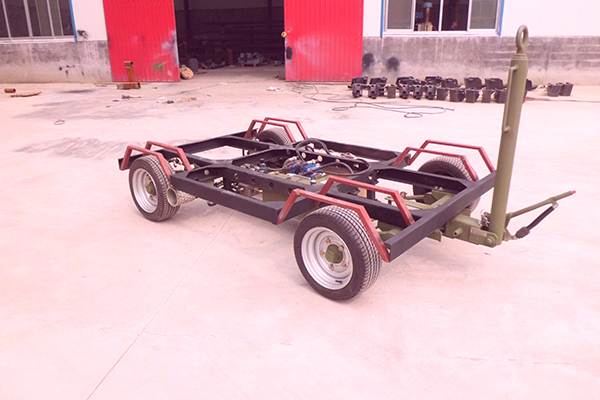 自行式轮转向3吨拖车