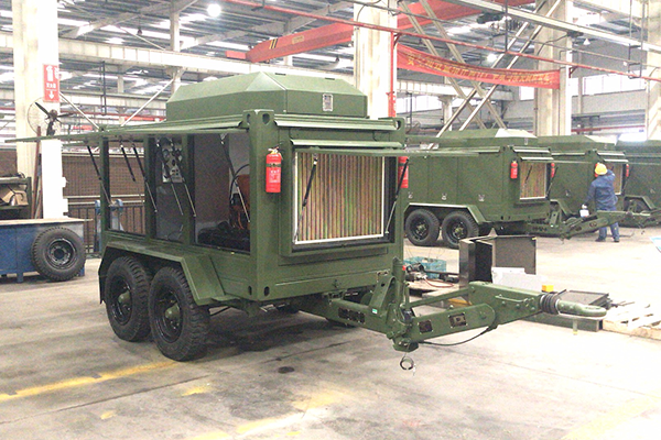 双轴中置小挂车